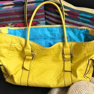 VINTAGE BUENO COLLECTION BRIGHT YELLOW TEXTURED 23" WEEKENDER OVERNIGHT TOTE BAG